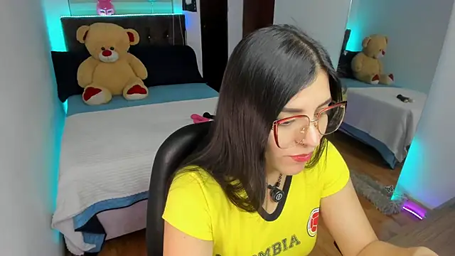 Luxxur69 online show from 06/23/26, 11:47