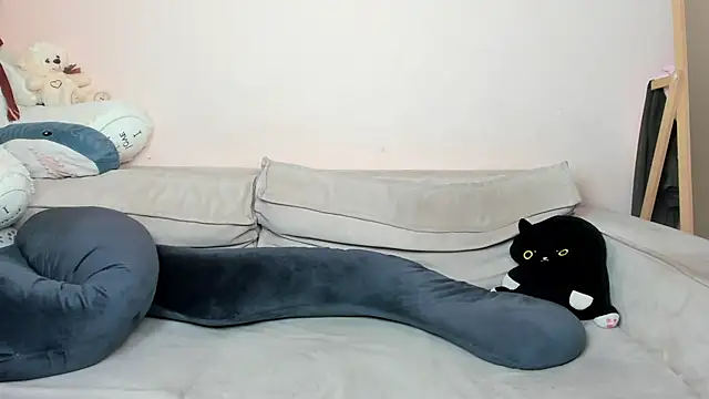 daeneryy online show from 02/04/25, 02:17