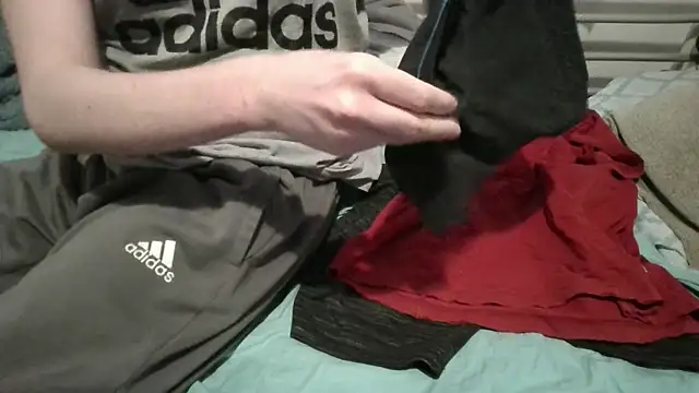 Snapshot of krissraw chatting on 02/10/25, 11:55 krissraw online show from 02/10/25, 11:55