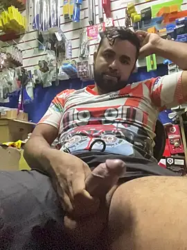 Snapshot of Sheik_z_o chatting on 10/28/25, 01:14 Sheik z o online show from 10/28/25, 01:14