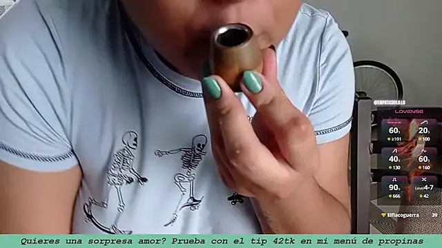 Snapshot of EmpaticBolillo chatting on 01/21/25, 08:43 EmpaticBolillo online show from 01/21/25, 08:43