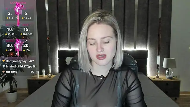 Snapshot of _Sarah_Soul_ chatting on 12/18/24, 04:20 Sarah Soul online show from 12/18/24, 04:20