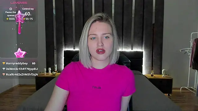 Snapshot of _Sarah_Soul_ chatting on 01/04/25, 03:50 Sarah Soul online show from 01/04/25, 03:50