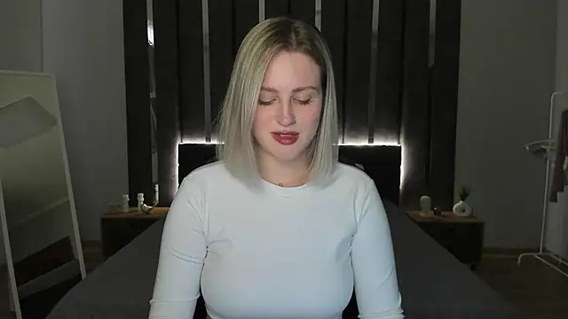 Snapshot of _Sarah_Soul_ chatting on 02/04/25, 07:07 Sarah Soul online show from 02/04/25, 07:07
