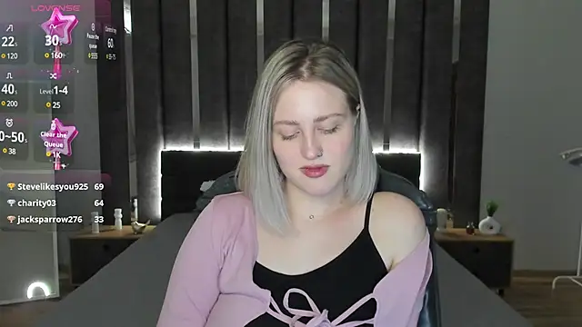 Snapshot of _Sarah_Soul_ chatting on 02/07/25, 06:45 Sarah Soul online show from 02/07/25, 06:45