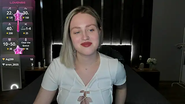 Snapshot of _Sarah_Soul_ chatting on 02/12/25, 03:51 Sarah Soul online show from 02/12/25, 03:51