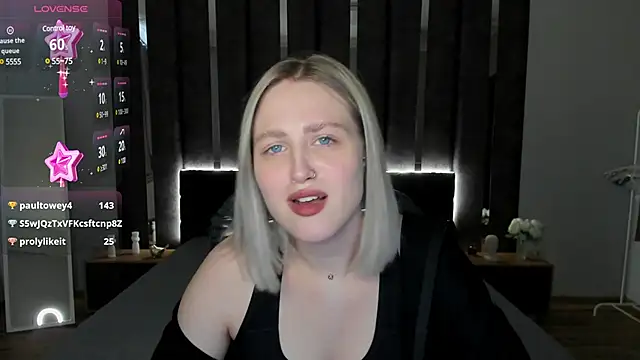 Snapshot of _Sarah_Soul_ chatting on 02/12/25, 07:02 Sarah Soul online show from 02/12/25, 07:02