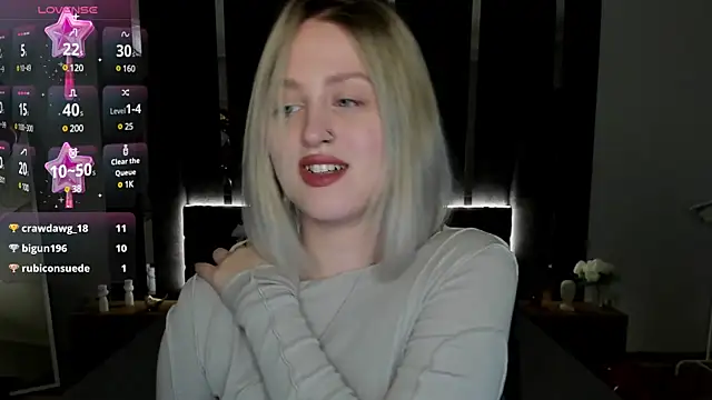 Snapshot of _Sarah_Soul_ chatting on 02/19/25, 04:01 Sarah Soul online show from 02/19/25, 04:01