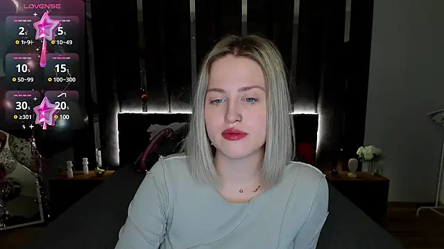 Snapshot of _Sarah_Soul_ chatting on 02/25/25, 01:20 Sarah Soul online show from 02/25/25, 01:20