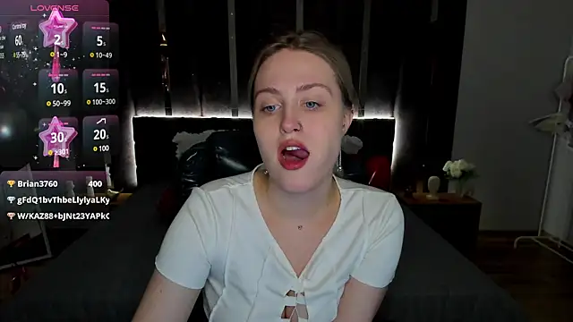 Snapshot of _Sarah_Soul_ chatting on 02/27/25, 07:01 Sarah Soul online show from 02/27/25, 07:01
