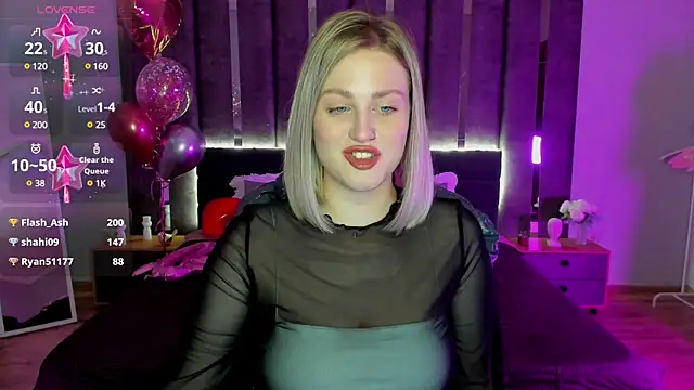 Snapshot of _Sarah_Soul_ chatting on 03/05/25, 03:51 Sarah Soul online show from 03/05/25, 03:51