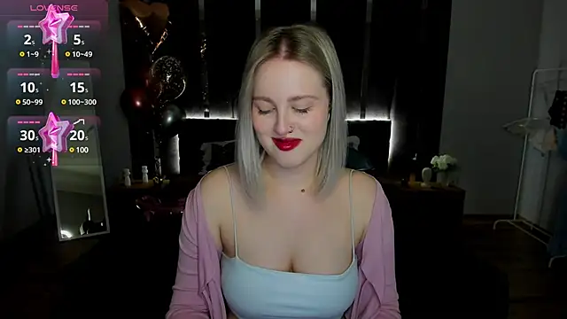 Snapshot of _Sarah_Soul_ chatting on 03/07/25, 12:58 Sarah Soul online show from 03/07/25, 12:58