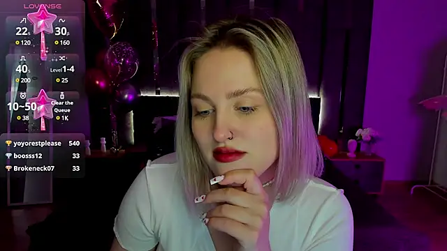 Snapshot of _Sarah_Soul_ chatting on 03/08/25, 04:01 Sarah Soul online show from 03/08/25, 04:01