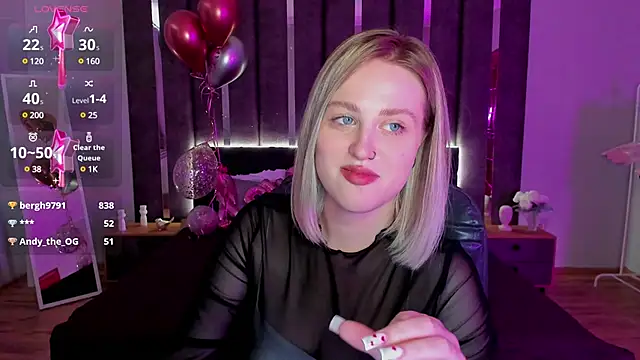 Snapshot of _Sarah_Soul_ chatting on 03/12/25, 07:13 Sarah Soul online show from 03/12/25, 07:13