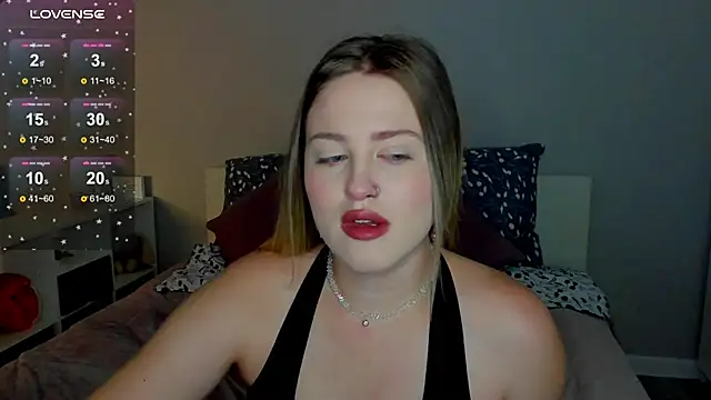 Snapshot of _Sarah_Soul_ chatting on 09/10/25, 12:21 Sarah Soul online show from 09/10/25, 12:21
