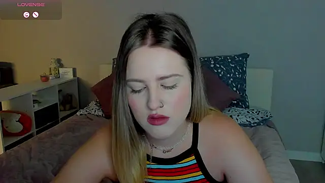 Snapshot of _Sarah_Soul_ chatting on 09/11/25, 12:11 Sarah Soul online show from 09/11/25, 12:11