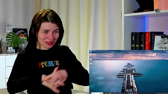 Snapshot of callmetori chatting on 01/03/25, 11:03 callmetori online show from 01/03/25, 11:03