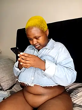 Snapshot of Dark_Berry_26 chatting on 11/07/25, 04:40 Dark Berry 26 online show from 11/07/25, 04:40