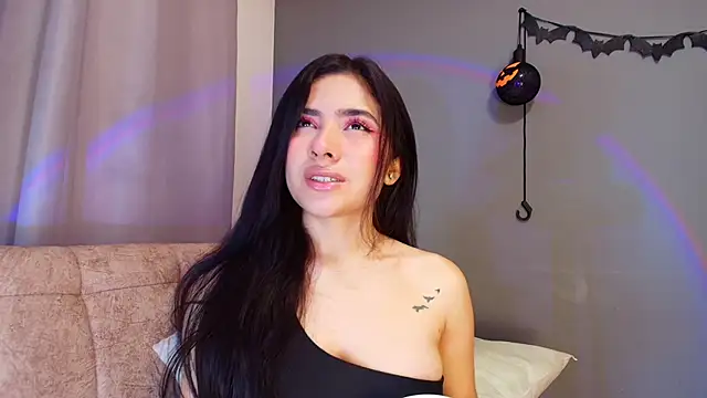 adara johnson   online show from 10/03/25, 11:51