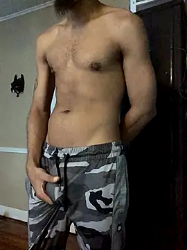 Snapshot of yosparky chatting on 11/02/25, 10:01 yosparky online show from 11/02/25, 10:01