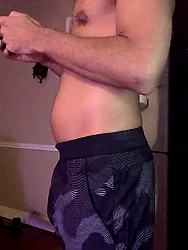 Snapshot of yosparky chatting on 11/05/25, 07:08 yosparky online show from 11/05/25, 07:08