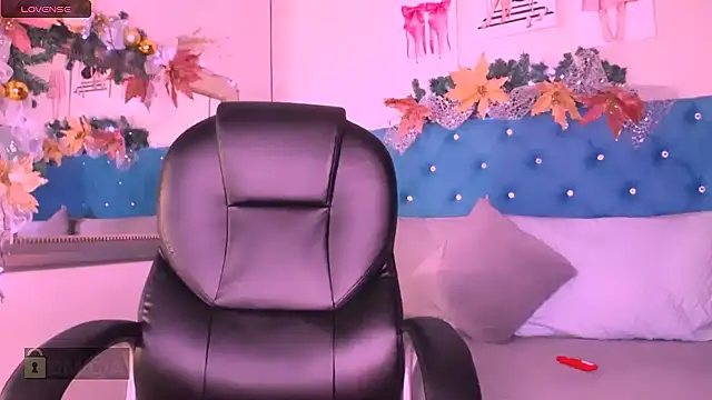 ASHLIE DIXON1 online show from 12/07/24, 02:57