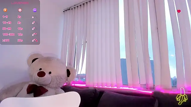 Emilly Rivera online show from 02/14/25, 08:05