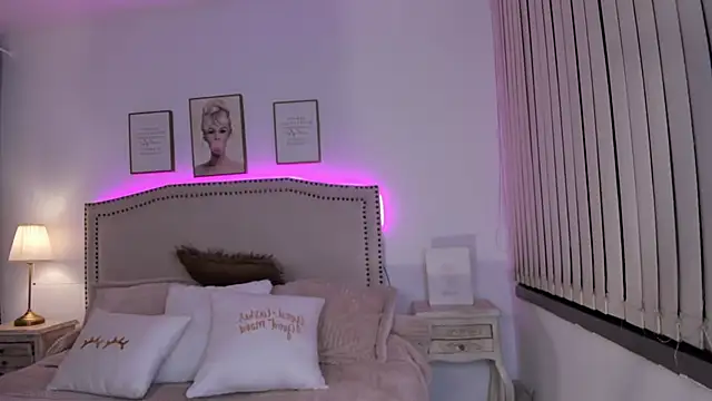 Emilly Rivera online show from 02/18/25, 10:38