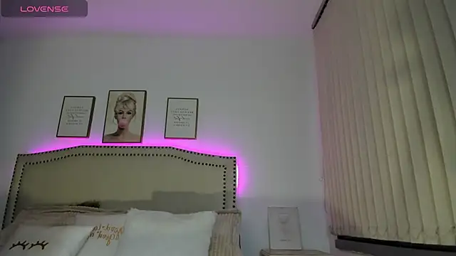 Emilly Rivera online show from 03/13/25, 10:36