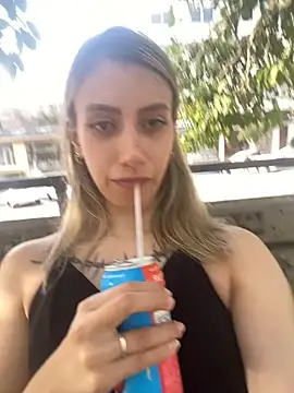 Snapshot of loira_messi chatting on 02/25/25, 08:30 loira messi online show from 02/25/25, 08:30