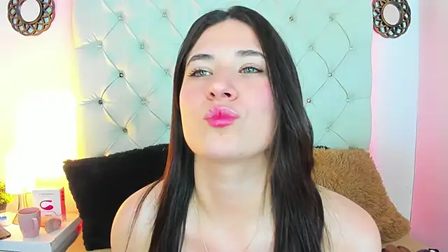 Snapshot of ValeryLovee chatting on 01/13/25, 09:19 ValeryLovee online show from 01/13/25, 09:19