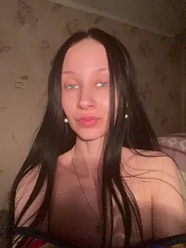 Snapshot of Starry_Siren chatting on 04/19/26, 06:07 Starry Siren online show from 04/19/26, 06:07