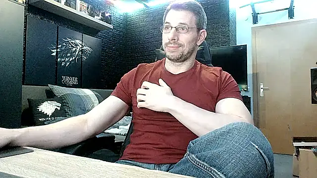 Snapshot of dreamwallker21 chatting on 01/18/26, 02:48 dreamwallker21 online show from 01/18/26, 02:48