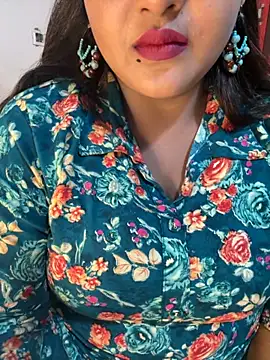 Ayesha mahi online show from 10/04/25, 10:57