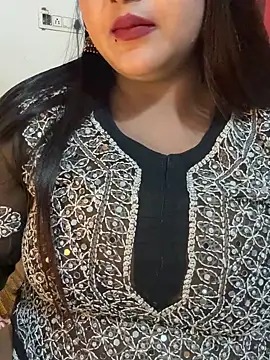 Ayesha mahi online show from 10/15/25, 10:48