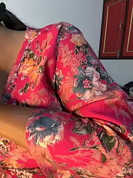 Ayesha mahi online show from 11/08/25, 09:20