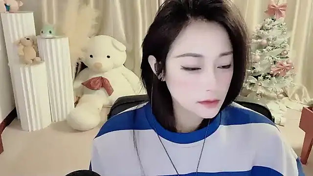 Daisy-77 online show from 12/17/24, 06:42