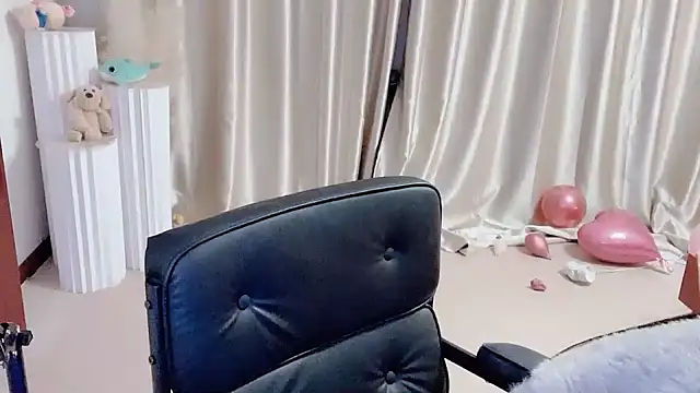 Daisy-77 online show from 01/10/25, 05:45