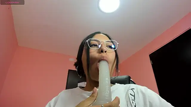 AlanaPetterson online show from 12/19/24, 05:29