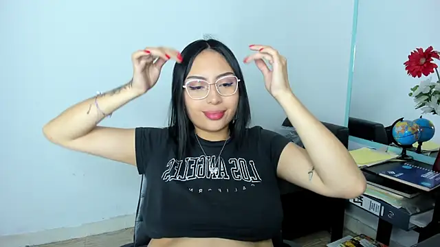 AlanaPetterson online show from 01/31/25, 03:00