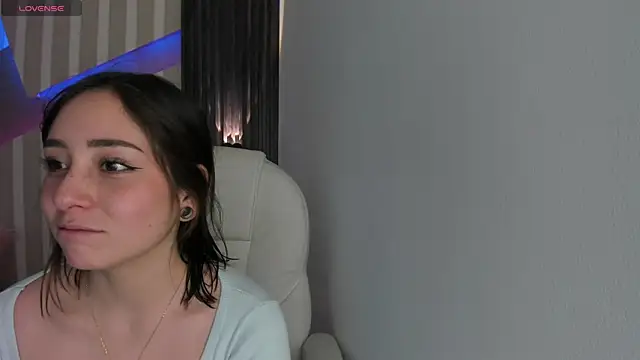 emily layton online show from 01/07/25, 02:19