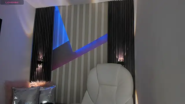emily layton online show from 01/14/25, 02:32