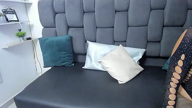 Alison Chan  online show from 12/01/24, 07:58
