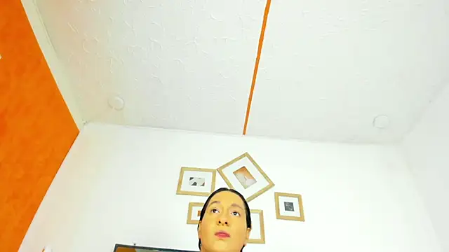 Alison Chan  online show from 07/03/26, 09:21
