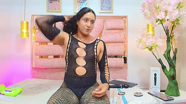 Alison Chan  online show from 07/14/26, 09:20