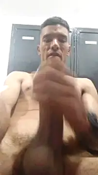 dracoarturo22 online show from 01/31/25, 04:03