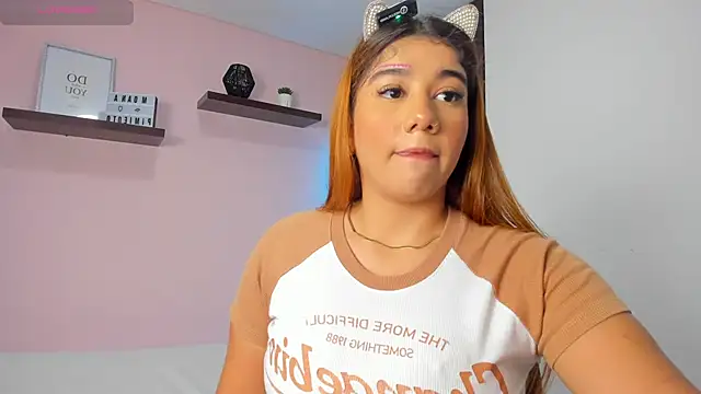 Snapshot of tifanyhills_ chatting on 10/27/25, 08:24 tifanyhills online show from 10/27/25, 08:24