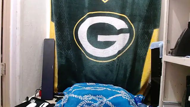 Snapshot of Apeezy14 chatting on 01/10/25, 08:40 Apeezy14 online show from 01/10/25, 08:40