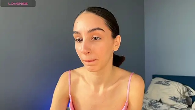 Snapshot of ElizabethElison chatting on 03/07/25, 06:35 ElizabethElison online show from 03/07/25, 06:35