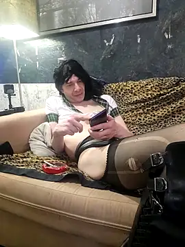 Snapshot of Doggyray44 chatting on 01/18/25, 03:38 Doggyray44 online show from 01/18/25, 03:38